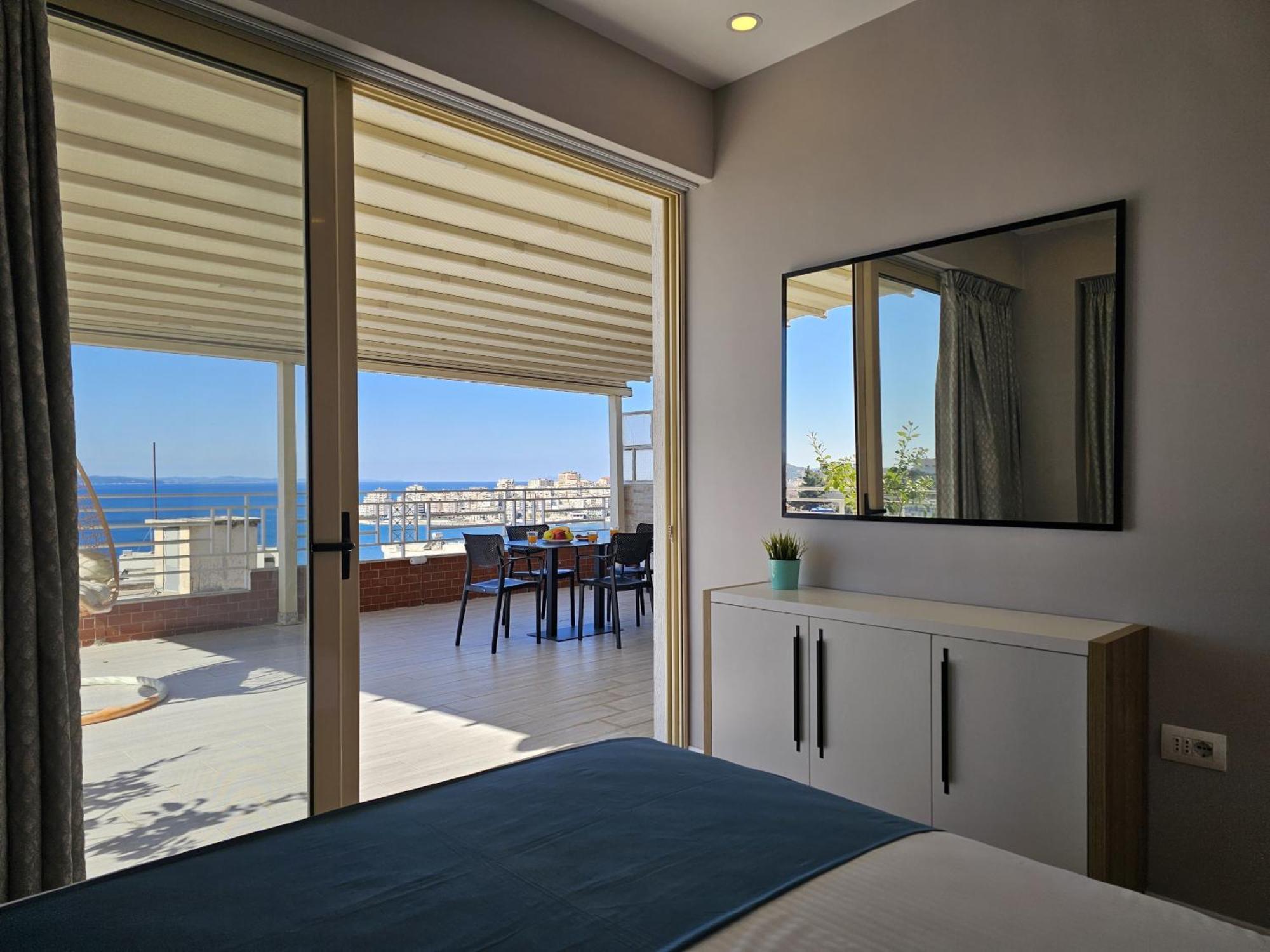 Deep Blue Rooftop - 111 Sarandë 外观 照片